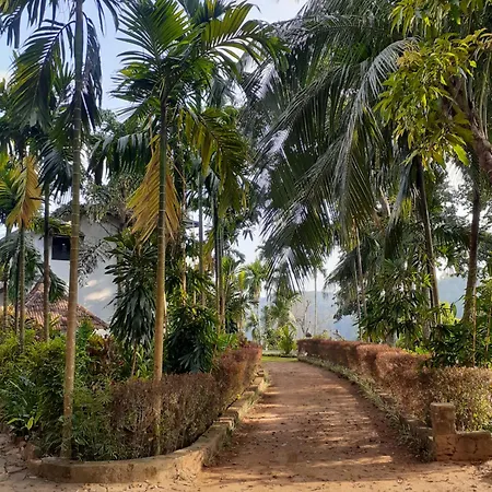 Monkey Manor Villa, Strathisla Tea Estate Bungalow-2